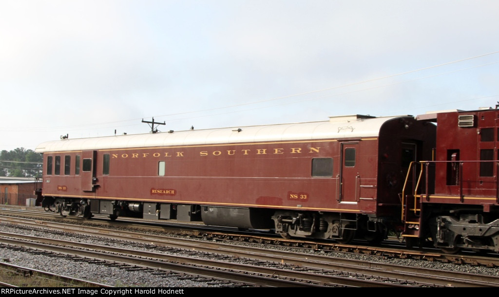 NS 33